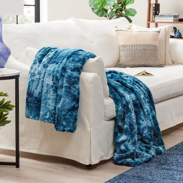 Chanasya Wolf Faux Fur Throw Blanket with Plush Faux Shearling Side - 50" x 65” - Blue