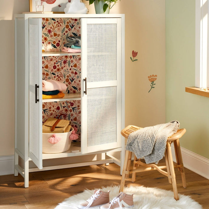 In the Garden Peel & Stick Kids' Wallpaper - Pillowfort