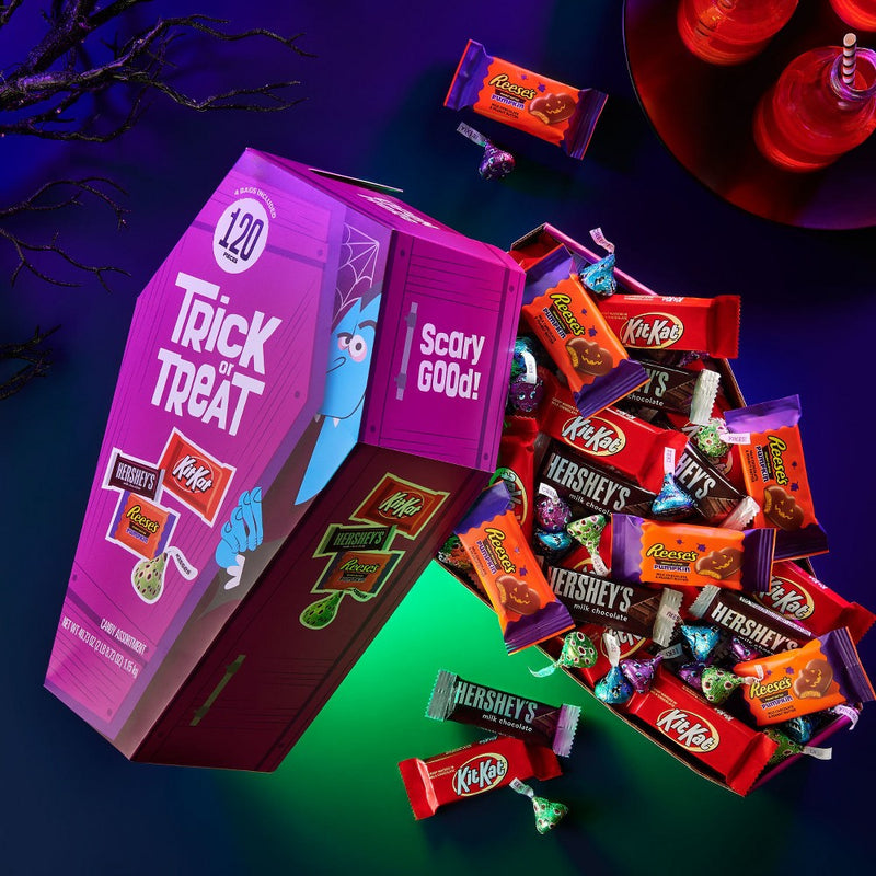 Hershey's Milk Chocolate Assorted Trick or Treat Halloween Candy Coffin Gift Box - 120pc/40.73oz