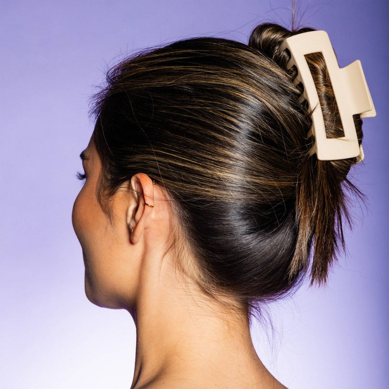 Gimme Beauty Rectangle Claw Clip - Blonde