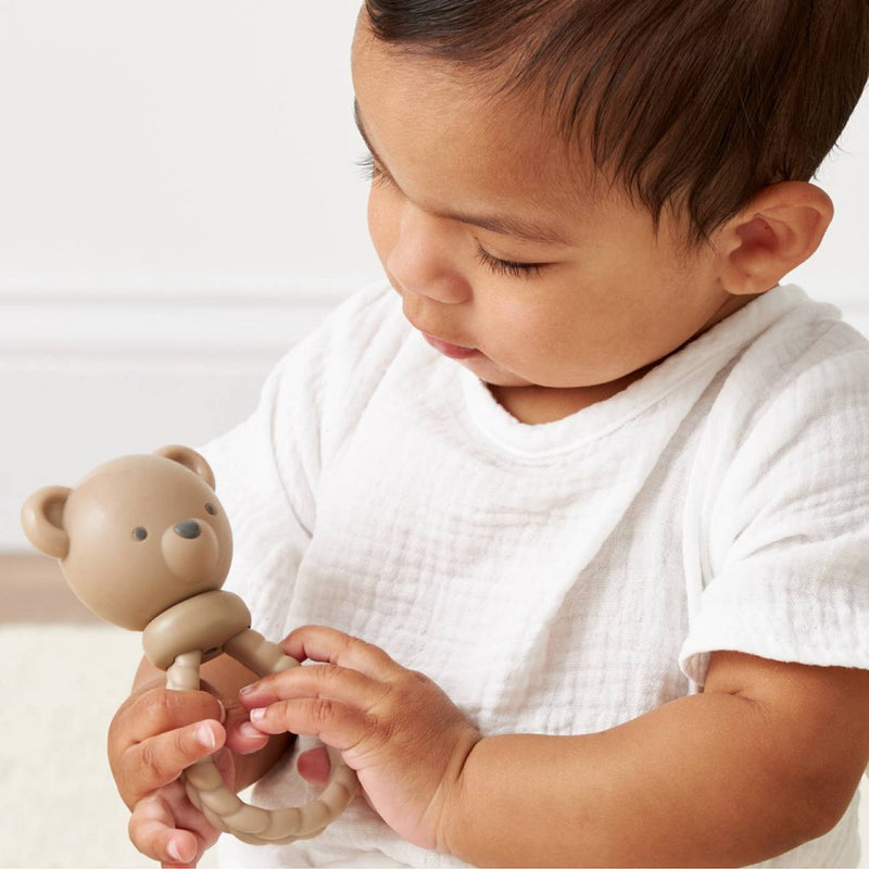 Itzy Ritzy Bitzy Shake Teether - Tan Bear
