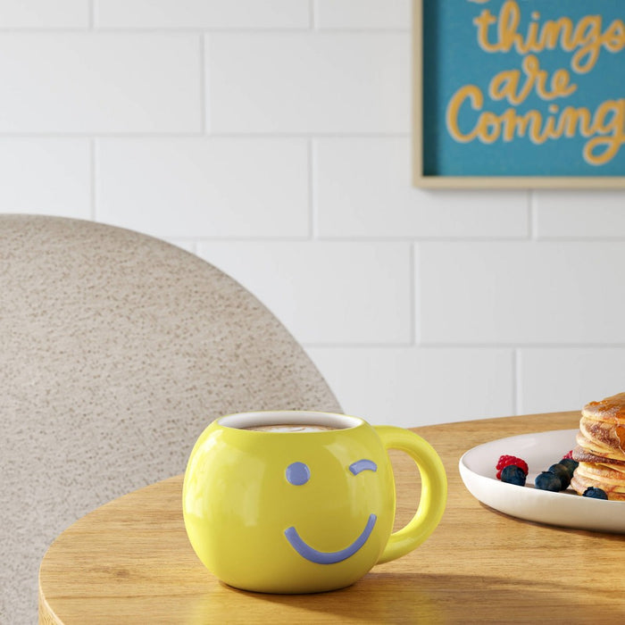 16.5oz Earthenware Figural Wink/Smiley Face Mug - Room Essentials