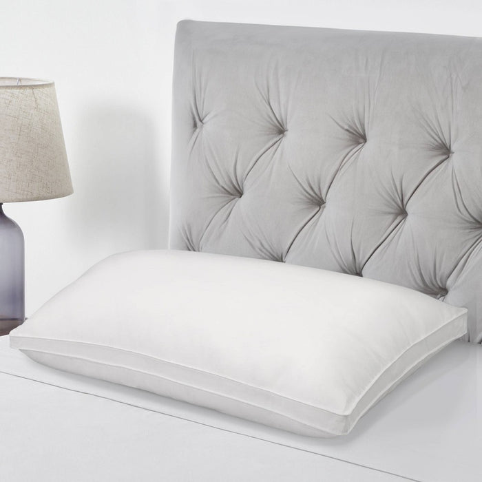SleepWare by Therapedic Medium/Firm Everloft Queen Machine Washable Bed Pillow (LOCAL PICKUP ONLY)