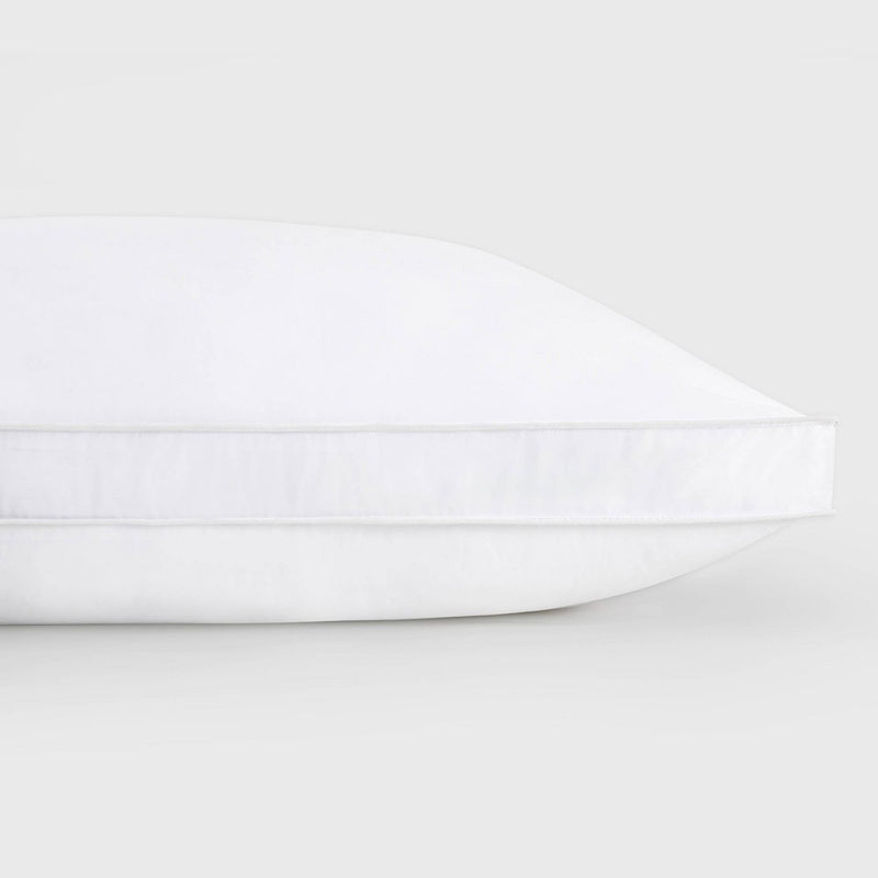 SleepWare by Therapedic Medium/Firm Everloft Queen Machine Washable Bed Pillow (LOCAL PICKUP ONLY)