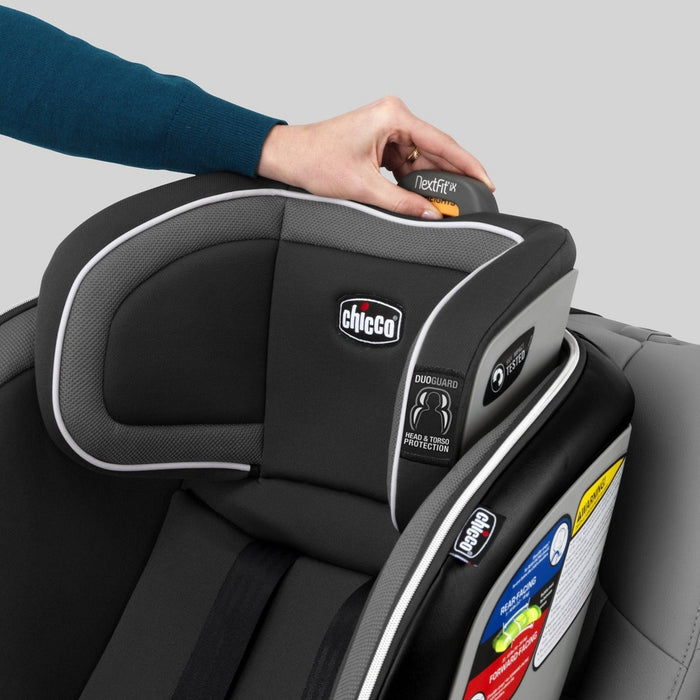 Chicco NextFit Zip Convertible Car Seat - Carbon (LOCAL PICKUP ONLY)
