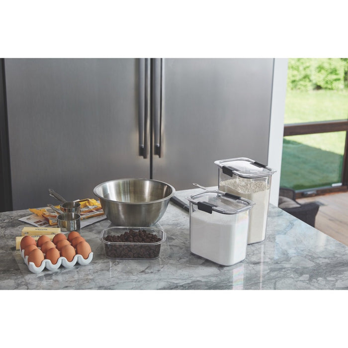 Rubbermaid Brilliance 12 cup Pantry Airtight Food Storage Container: BPA-Free, Clear Plastic, Freezer & Dishwasher-Safe
