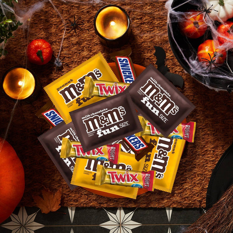 Snickers, Twix, and M&M's Halloween Milk Chocolate Fun Size Variety Candy Bag - 19.37oz/35Ct