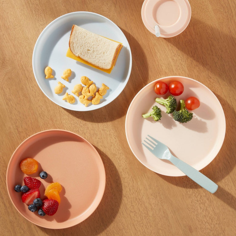 Kids' 6pc 7.4" Plastic Dinner Plate - Pillowfort: BPA-Free, Microwave & Dishwasher Safe, Toddler Dining Set