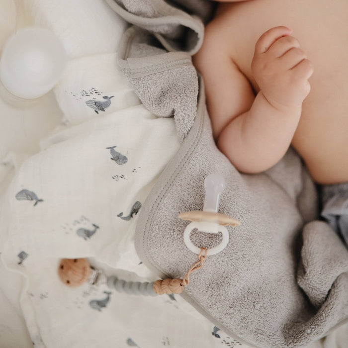 Mushie Silicone Pacifier Clip - Eva Stone