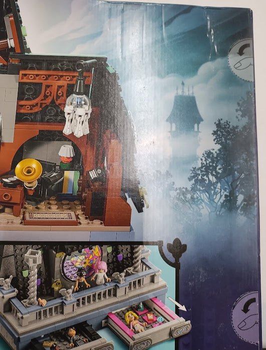 LEGO Wednesday & Enid's Dorm Room Building Set with Dolls 76781 SEE DETAILS