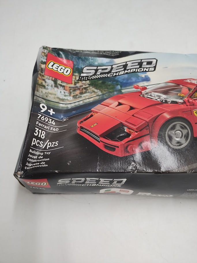 LEGO Speed Champions Ferrari F40 Supercar Building Set 76934 SEE DETAILS