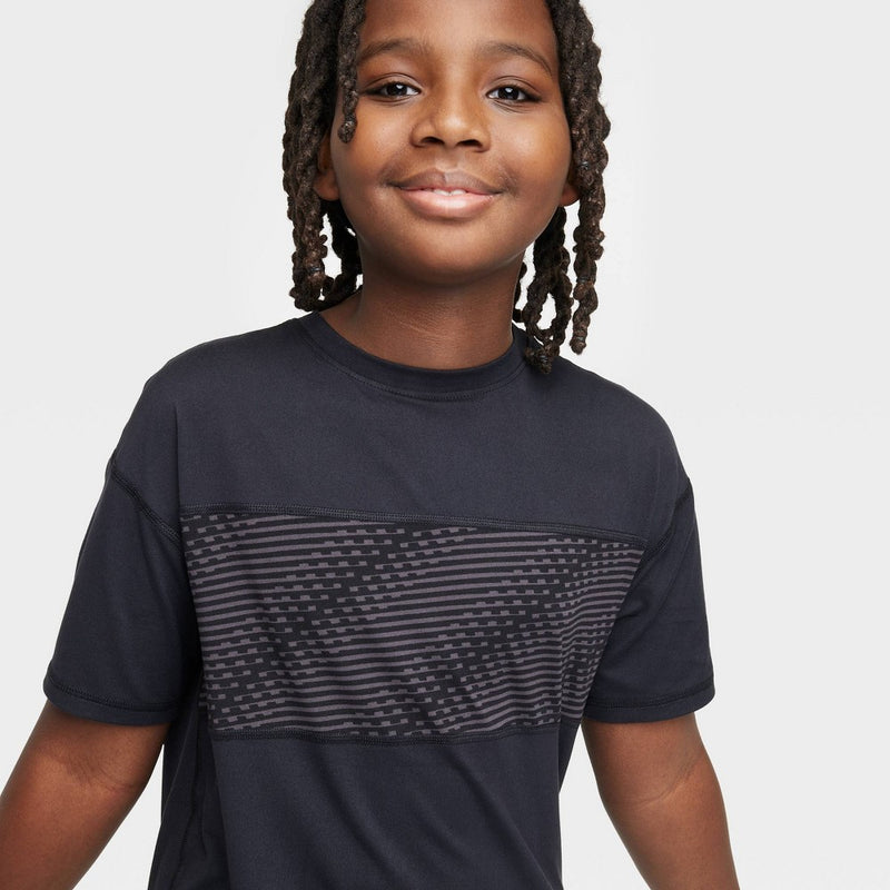 Boys' Chest Striped T-Shirt -All in Motion - M