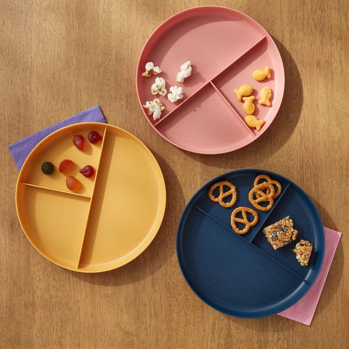7" 6pk Plastic Divided Kids' Dinner Plates - Pillowfort: BPA-Free, Reusable, Dishwasher & Microwave Safe, Kids Dinnerware