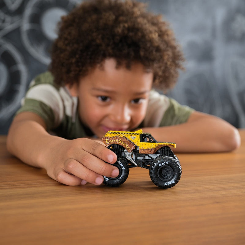 Monster Jam Earth Shaker Die Cast Monster Truck with Trading Card