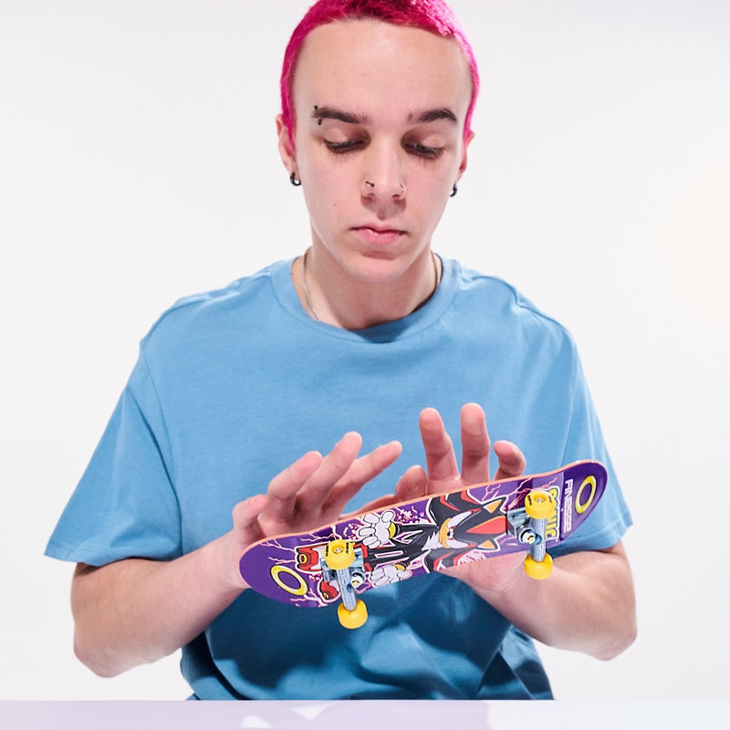 Tech Deck Finesse X Sonic the Hedgehog Handboard