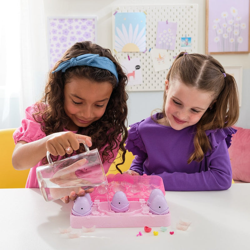 Hatchimals Alive Rainbow Splash Carton