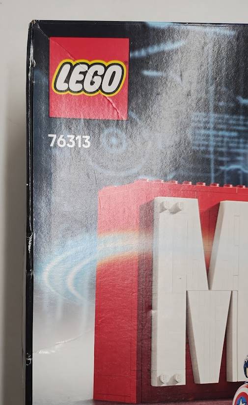 LEGO Marvel Logo & Minifigures Collectible Building Toy 76313.SEE DETAILS.