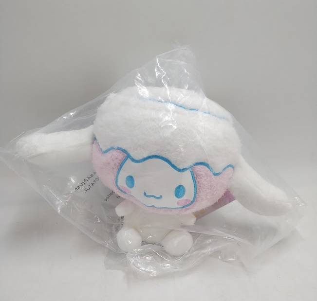 KidRobot Hello Kitty Cinnamon Flavor Cinamoroll 7.5" Plush