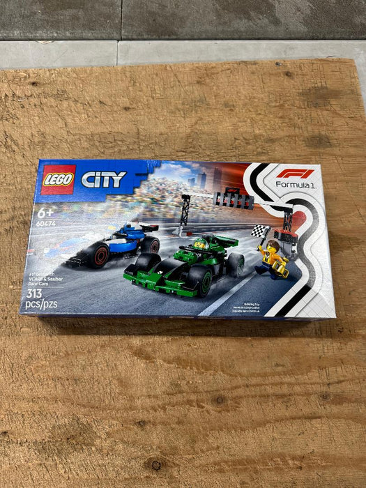 LEGO City F1 Grid with VCARB & Sauber Race Cars Toy 60474 *SEE DETAILS*
