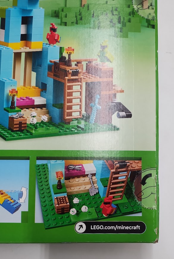 LEGO Minecraft The Parrot Houses Building Toy 21282 SEE DETAILS