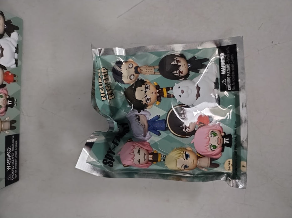 LOT OF 8 Spy x Family Figural Collectible Clip--STYLES VARY SERIES 2 LOT OF 8