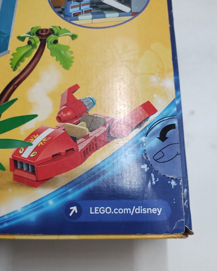 LEGO Disney Lilo and Stitch Beach House 5 Minifigures 43268 SEE DETAILS
