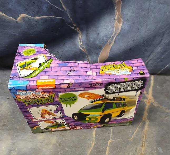 Teenage Mutant Ninja Turtles Mutant Mayhem RC Pizza Blaster Vehicle  SEE DETAILS