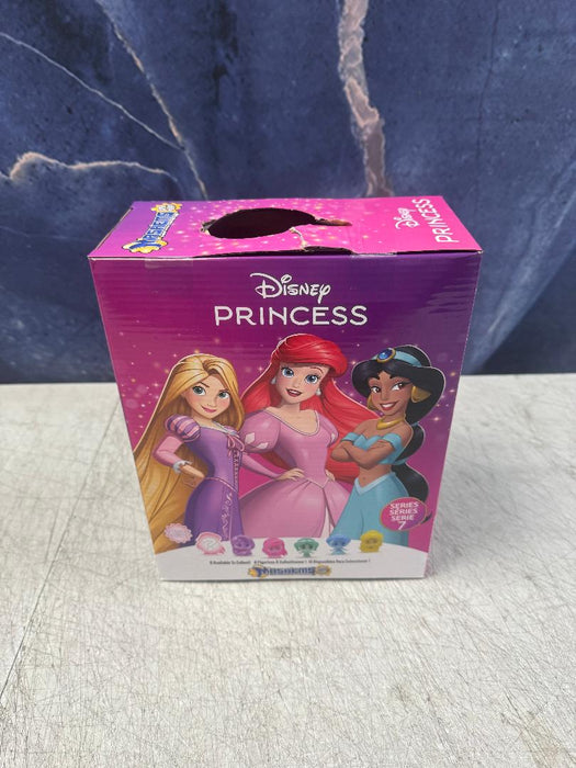 LOT OF 20 Mash'ems Disney Princess Surprise Reveal Figures ENTIRE DISPLAY BOX