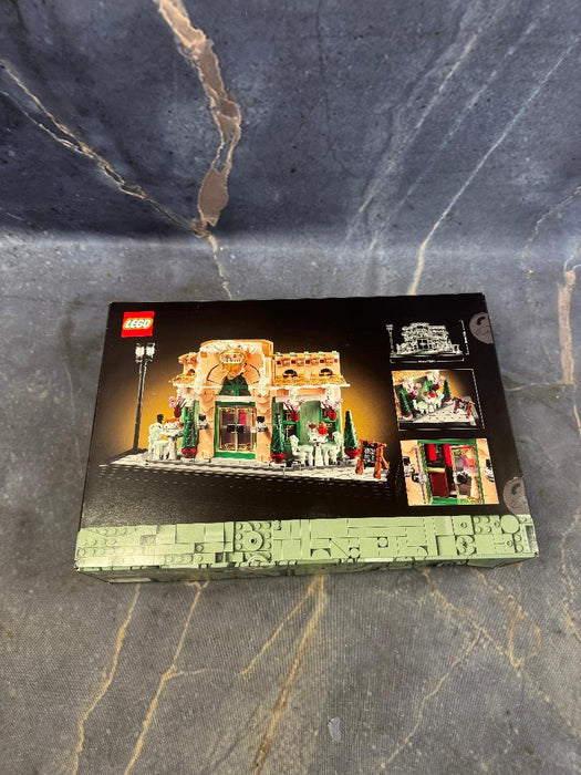 LEGO Icons French Cafe Paris Home Decor Kit 10362 SEE DETAILS