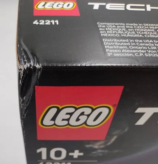 LEGO Technic Lunar Outpost Moon Rover Space Vehicle 42211.SEE DETAILS.