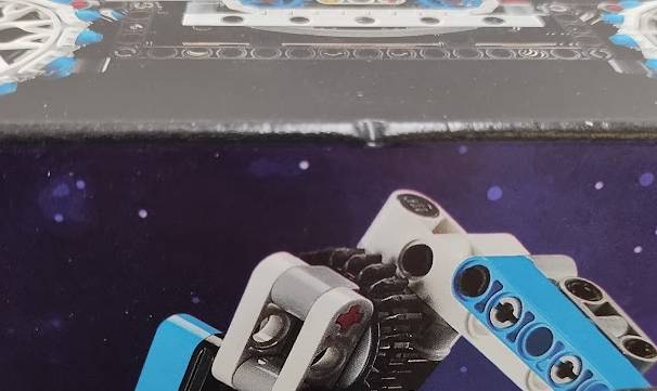 LEGO Technic Lunar Outpost Moon Rover Space Vehicle 42211.SEE DETAILS.