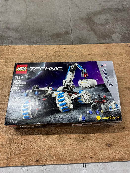 LEGO Technic Lunar Outpost Moon Rover Space Vehicle 42211 SEE DETAILS