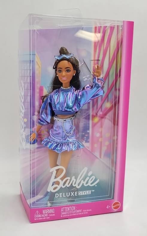 Barbie Deluxe Style Fashion Doll #7 in Metallic Blue Top and Skirt with Accessories, Brunette