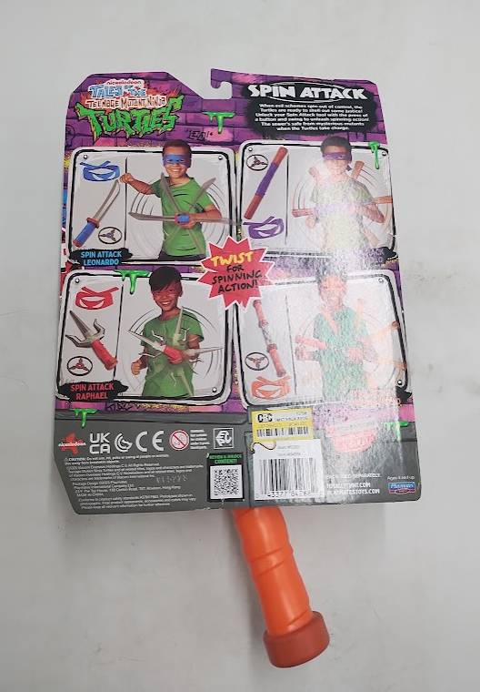Teenage Mutant Ninja Turtles Raphael Spin Attack Role Play Set