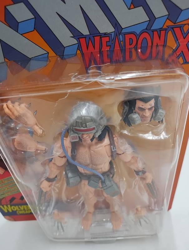 Marvel Legends Series Wolverine (Weapon X) SEE DETAILS