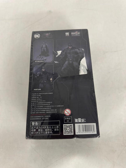 Fondjoy DC Batman V Superman: Dawn Of Justice Batman 1:9 Scale