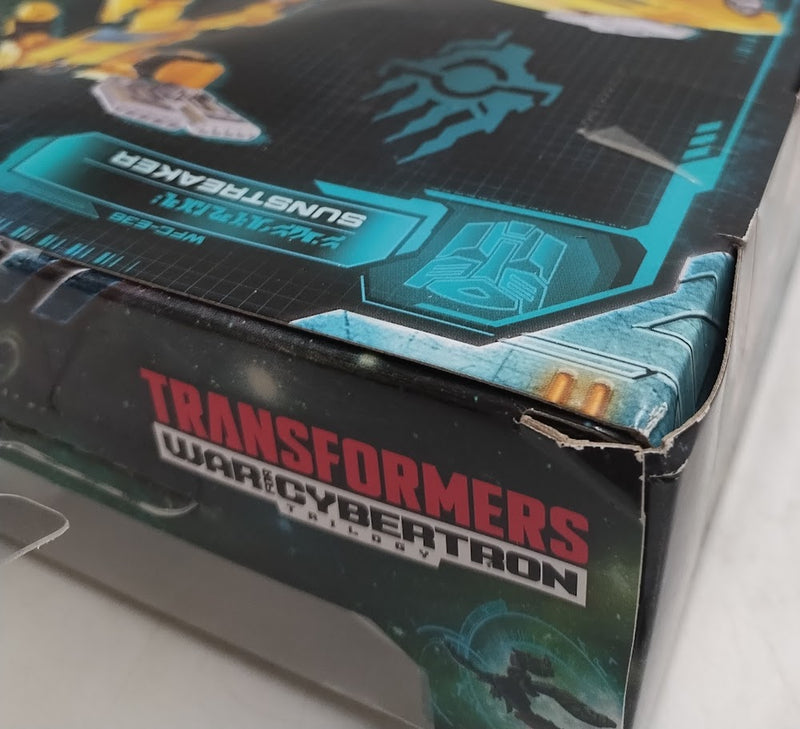 Transformers Generations War for Cybertron Deluxe WFC-E36 Sunstreaker SEE DETAIL