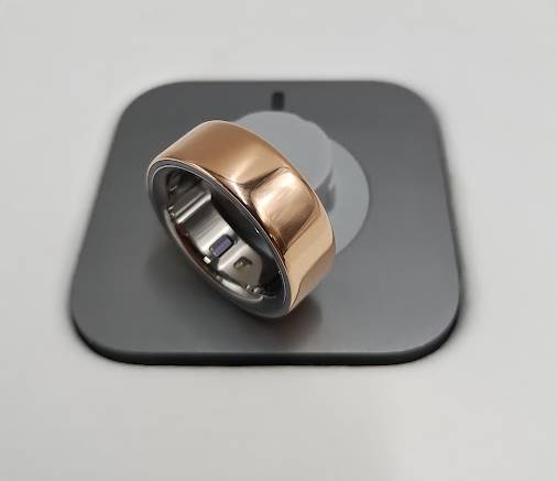 Oura Ring 4 Rose Gold - Size 8 **PRE OWNED**