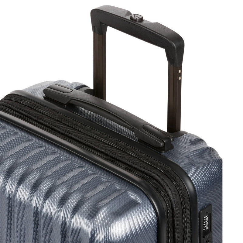 SWISSGEAR Energie Hardside Carry On Spinner Suitcase - Iron Gray: Telescoping Handle, Tear-Resistant