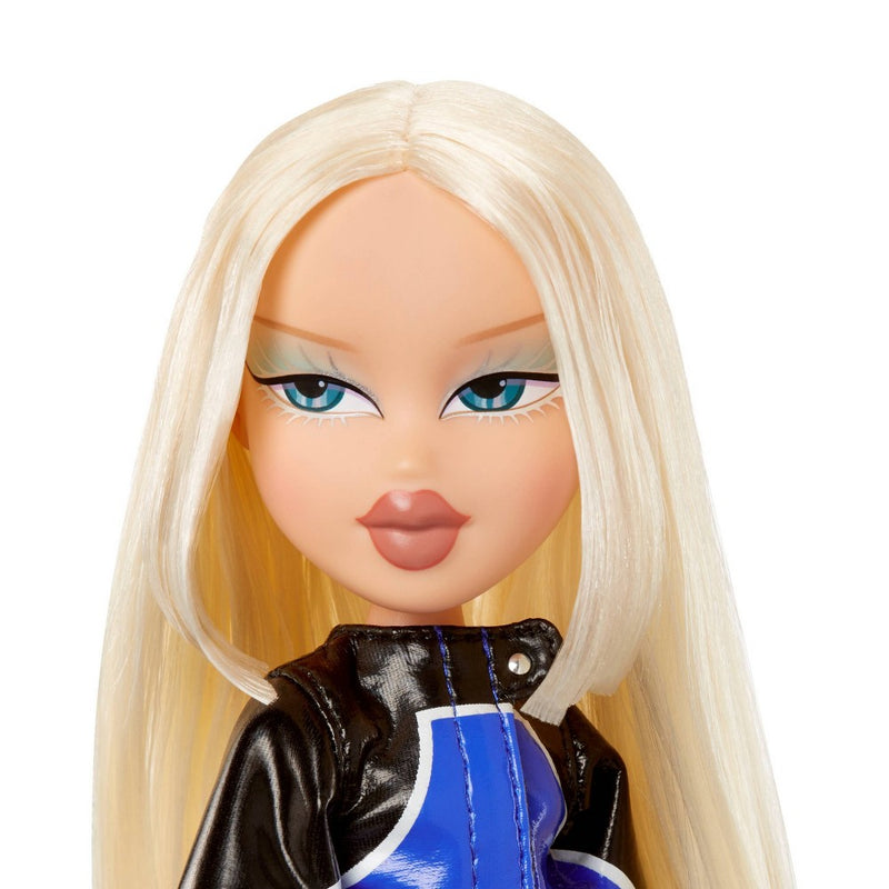 Bratz Scorchin' Cloe Fashion Doll with Accessories: Articulated, Removable Clothes, Straight Blonde Hair, Blue Eyes Includes Accessories