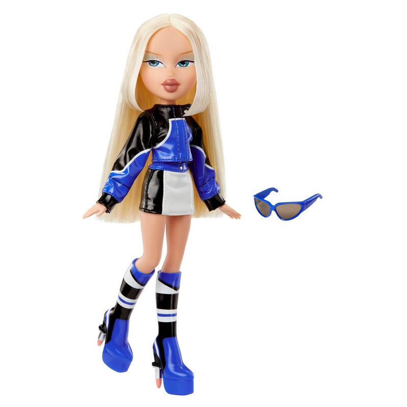 Bratz Scorchin' Cloe Fashion Doll with Accessories: Articulated, Removable Clothes, Straight Blonde Hair, Blue Eyes Includes Accessories