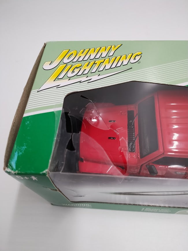 Johnny Lightning 2021 Jeep Gladiator Diecast Vehicle - 1:24 Scale SEE DETAILS