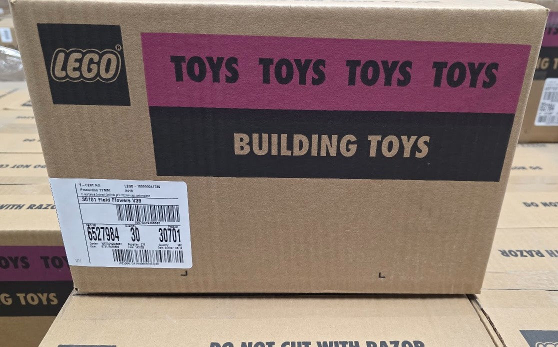 LOT OF 30!!!!! LEGO Botanicals Field Flowers Building Kit 30701