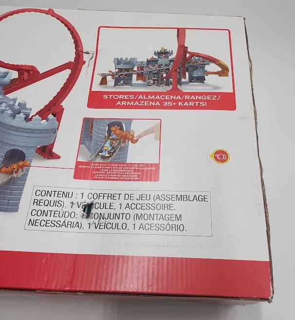Hot Wheels Mario Kart Bowser's Castle Track Set with 1:64 Scale SEE DETAILS
