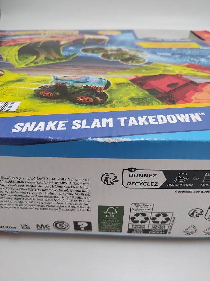 Hot Wheels Monster Trucks Snake Slam Takedown Playset with 1:64 ScaleSEE DETAILS
