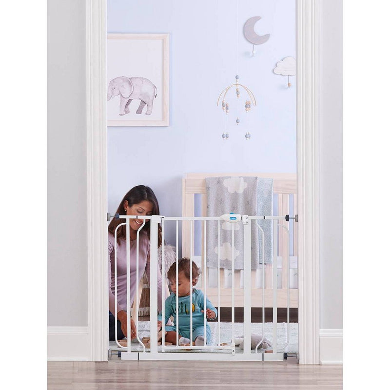 Regalo Wall Safe Extra Wide Walk Through Safety Gate (LOCAL PICKUP ONLY)