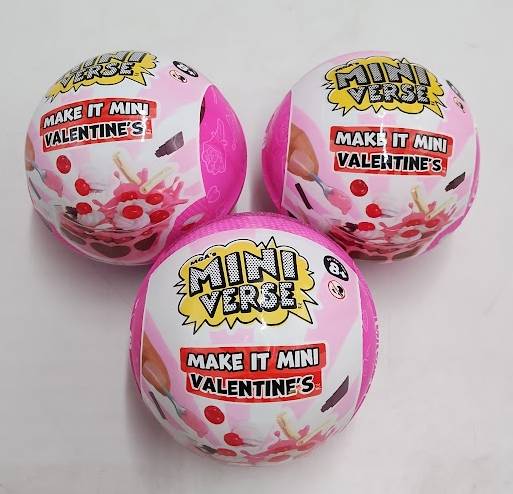 LOT OF 3!!!! MGA's Miniverse Make It Mini Valentine's