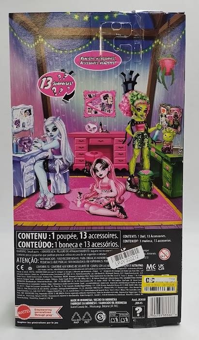 Monster High Self-Scare Secrets Venus McFlytrap Fashion Doll