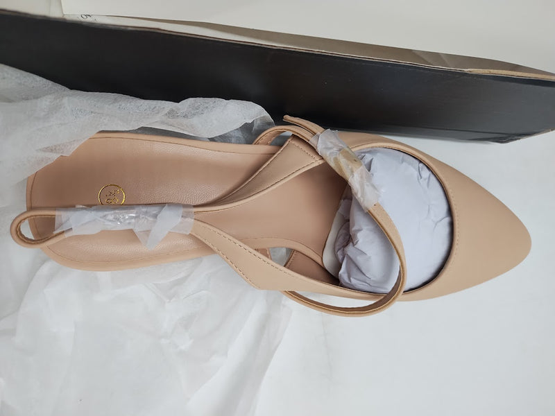 PENNYSUE Women's Pointed Toe Kitten Heel Nude Color Size 8.5