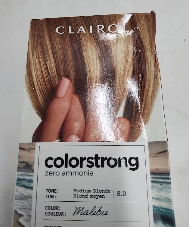 Clairol ColorStrong Permanent Hair Color Dye Kit 8 Medium Blonde SEE DETAILS